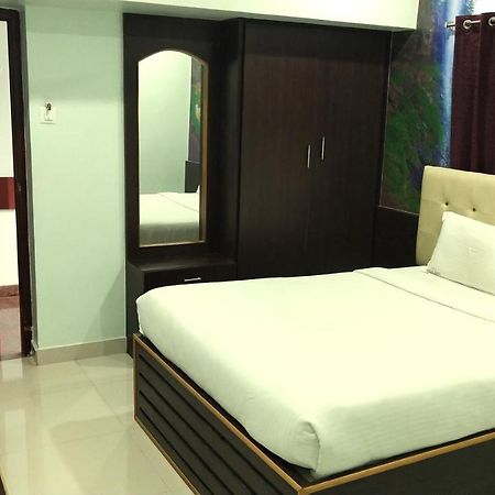 Apple Park Annexe Hotell Tiruchirappalli Exteriör bild