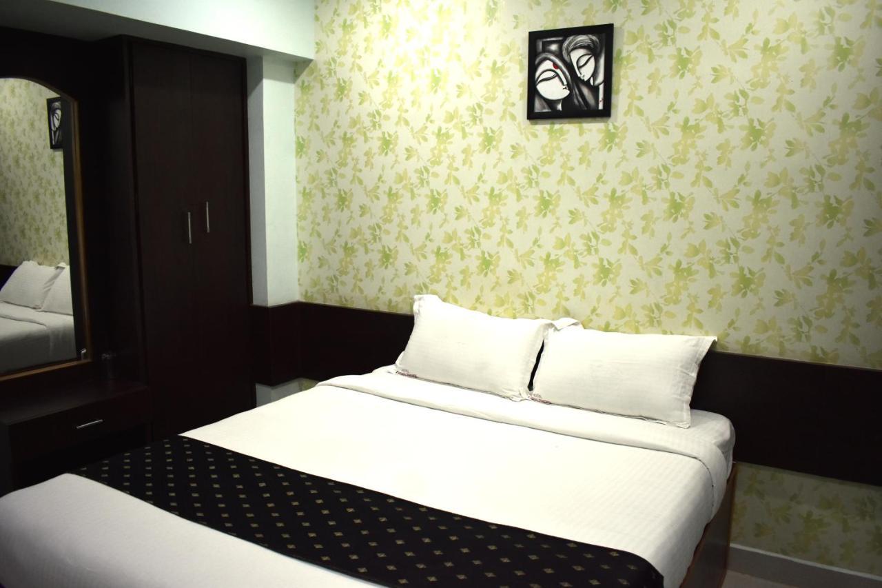 Apple Park Annexe Hotell Tiruchirappalli Exteriör bild